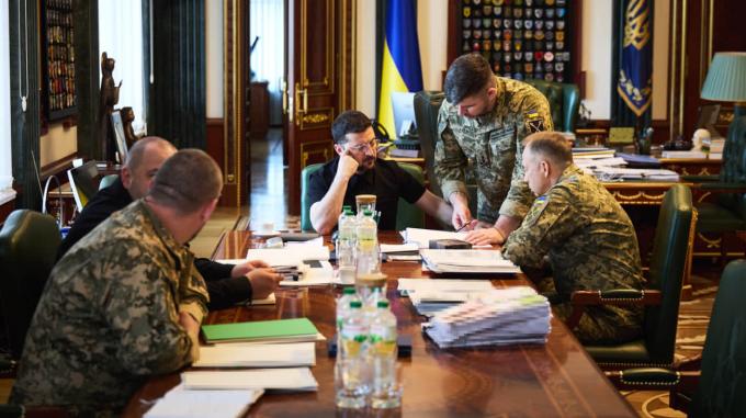 Zelensky Denies Successful Russian Offensive in Sumy Region: Ukrainian Forces Complete Assigned Tasks and Halt Enemy Advancements