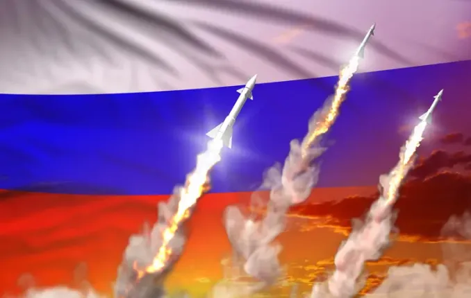 Massiccia attacco della Russia: 60 missili e quasi cinquecento droni sotto il fuoco dell’Ucraina