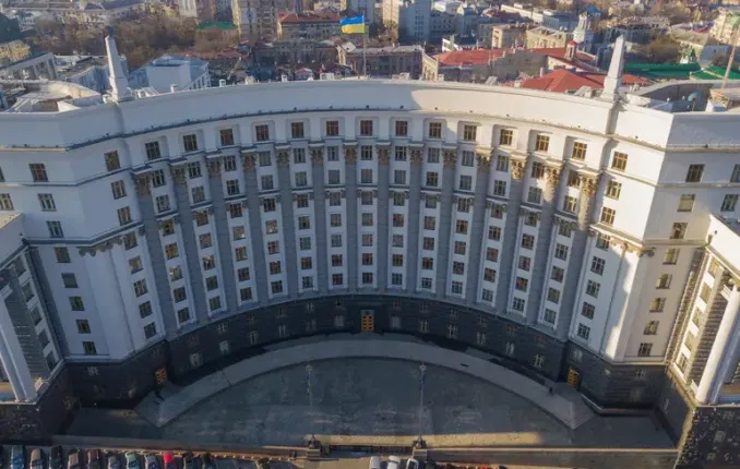 Ampie riorganizzazioni nel governo: chi potrebbe ricoprire le posizioni chiave a breve?