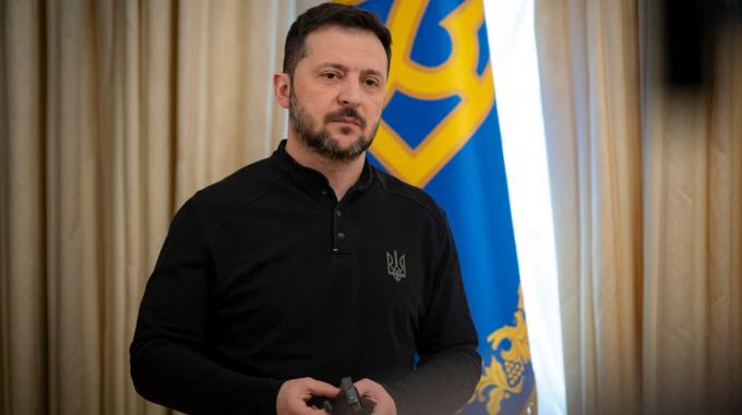 Zelenskyy sottolinea: non solo le armi sono importanti per l’Ucraina, ma anche la creazione di un tribunale internazionale per punire gli occupanti