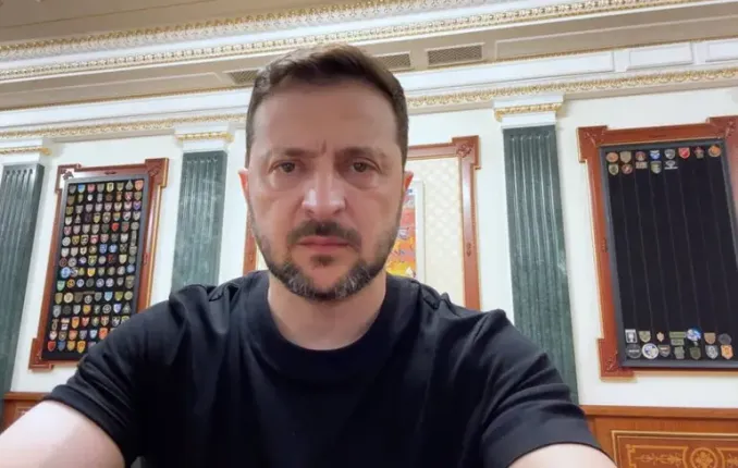 Zelensky ha annunciato un aumento su larga scala della produzione di droni ucraini per rafforzare la difesa