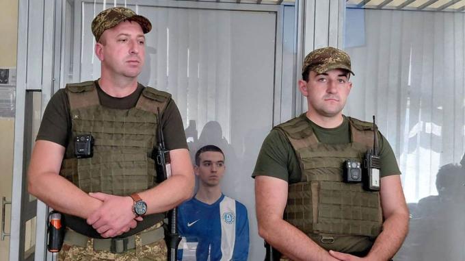 Materiali scioccanti trovati nel telefono del sospettato dell’omicidio di Iryna Farion: foto di armi, meme e dossier su personaggi pubblici