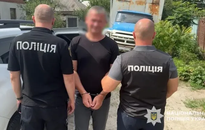 A Харкові, колишнього чиновника підозрюють у крадіжці понад 5 мільйонів гривень для укріплення оборонних споруд