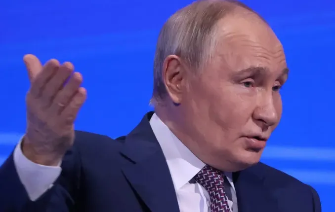 La nouvelle stratégie de guerre de Poutine : comment le Kremlin infiltre les démocraties via les réseaux sociaux et la politique