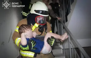 Attaques nocturnes de drones : presque tous détruits, un pénétré, causant des dégâts importants