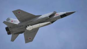 La Russie a lancé une offensive massive de drones et de missiles contre l’Ukraine : les chasseurs MiG-31K ont décollé