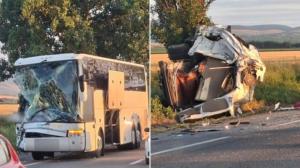 Tragischer Unfall in Rumänien: Ukrainischer Bus kollidiert mit Kleinbus, Frau kommt ums Leben