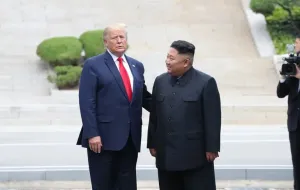 Trump promet de trouver une solution au conflit avec la Corée du Nord