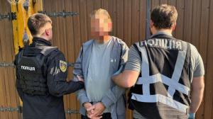 Internationale Fahndung endet mit der Festnahme eines US-Bürgers, der sich über dreißig Jahre lang wegen Gewaltverbrechen an Kindern der Justiz entzog