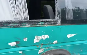 Un drone russo ha distrutto un autobus umanitario nella regione di Dnipropetrovs’ka