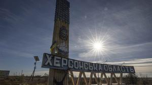 Les attaques d’artillerie russes dans la région de Kherson : conséquences et victimes