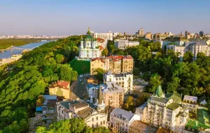 Le poème devenu symbole de résilience : l’histoire de ‘Aime l’Ukraine’ de Volodymyr Sosiura et son influence sur l’identité nationale