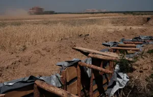 Stratégie défensive de l’Ukraine : dépenses massives et fortifications injustifiées