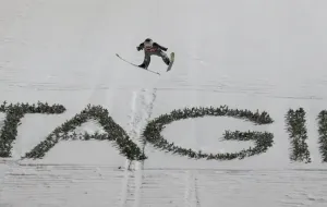 La Federazione Internazionale di Sci vieta agli atleti russi e bielorussi di partecipare alle Olimpiadi e Paralimpiadi del 2026