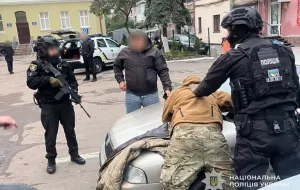 На Тернопільщині затримано групу військових, які викрадали та катували поранених для отримання грошей: реакція військових та слідства