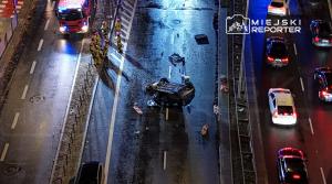 Автомобіль російського посольства перекинувся у центрі Варшави: наслідки та обставини