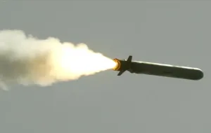 Perché gli Stati Uniti devono urgentemente fornire missili Tomahawk all’Ucraina: un’analisi approfondita