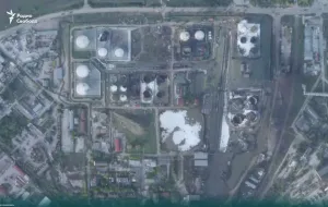 Daños en el terminal petrolero de Crimea: imágenes satelitales revelan la magnitud del daño