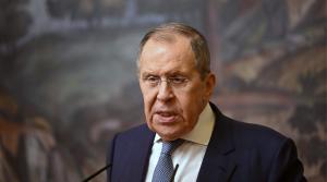 Il ministro russo Lavrov accusa la Polonia di progetti terroristici contro l’aereo di Putin